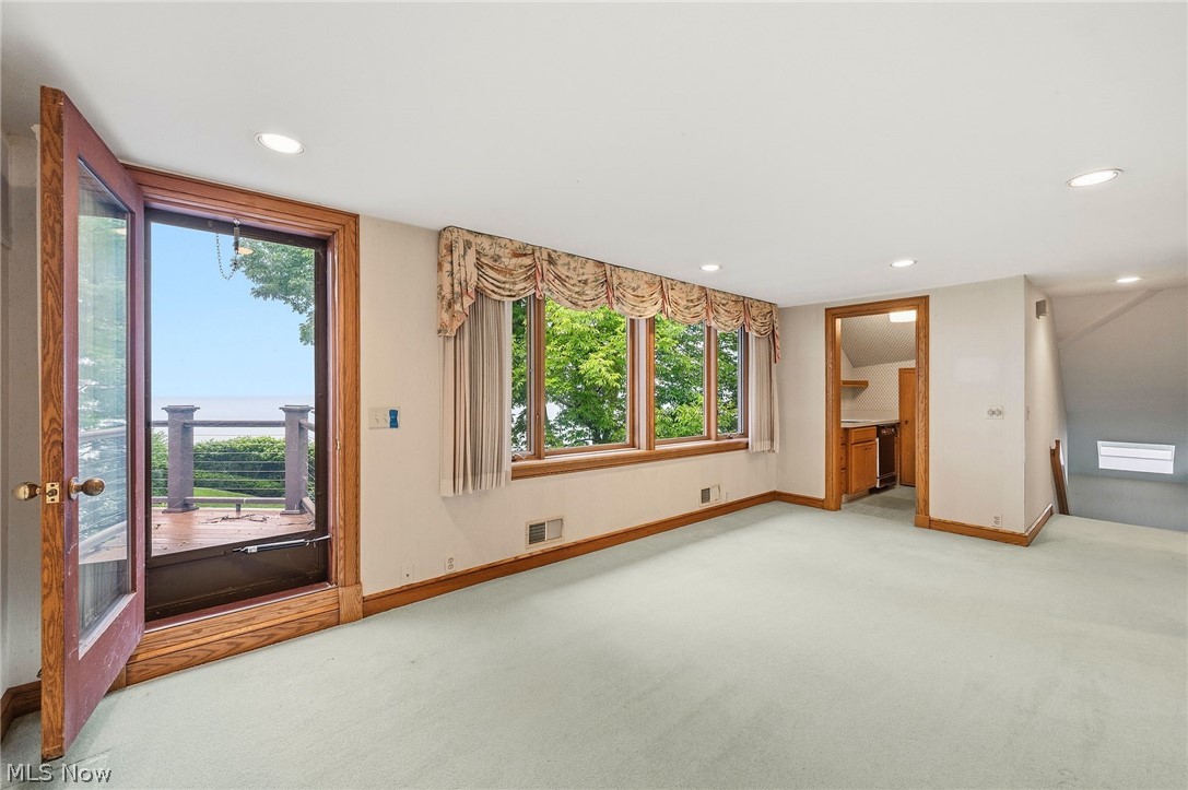 22916 Lake Road Bay Village OH 44140