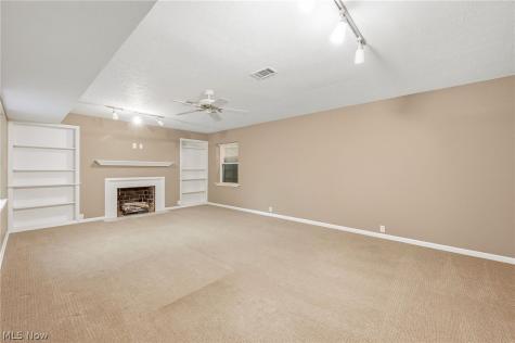 22916 Lake Road Bay Village OH 44140