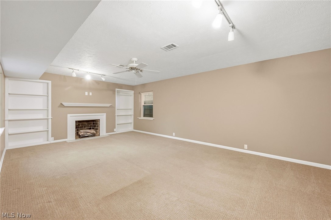 22916 Lake Road Bay Village OH 44140