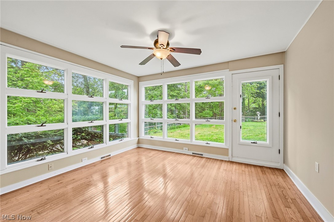 22916 Lake Road Bay Village OH 44140