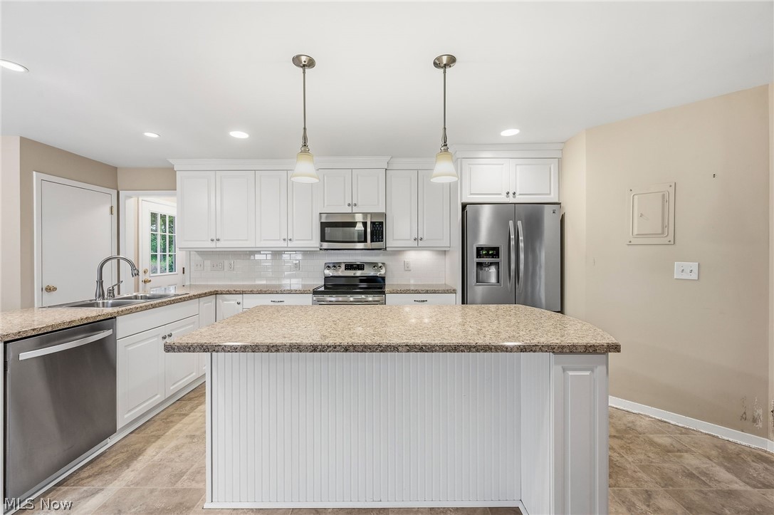 22916 Lake Road Bay Village OH 44140