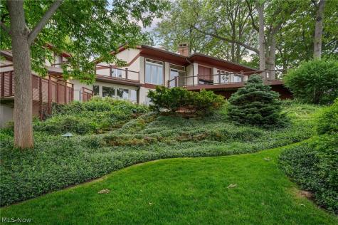 22916 Lake Road Bay Village OH 44140