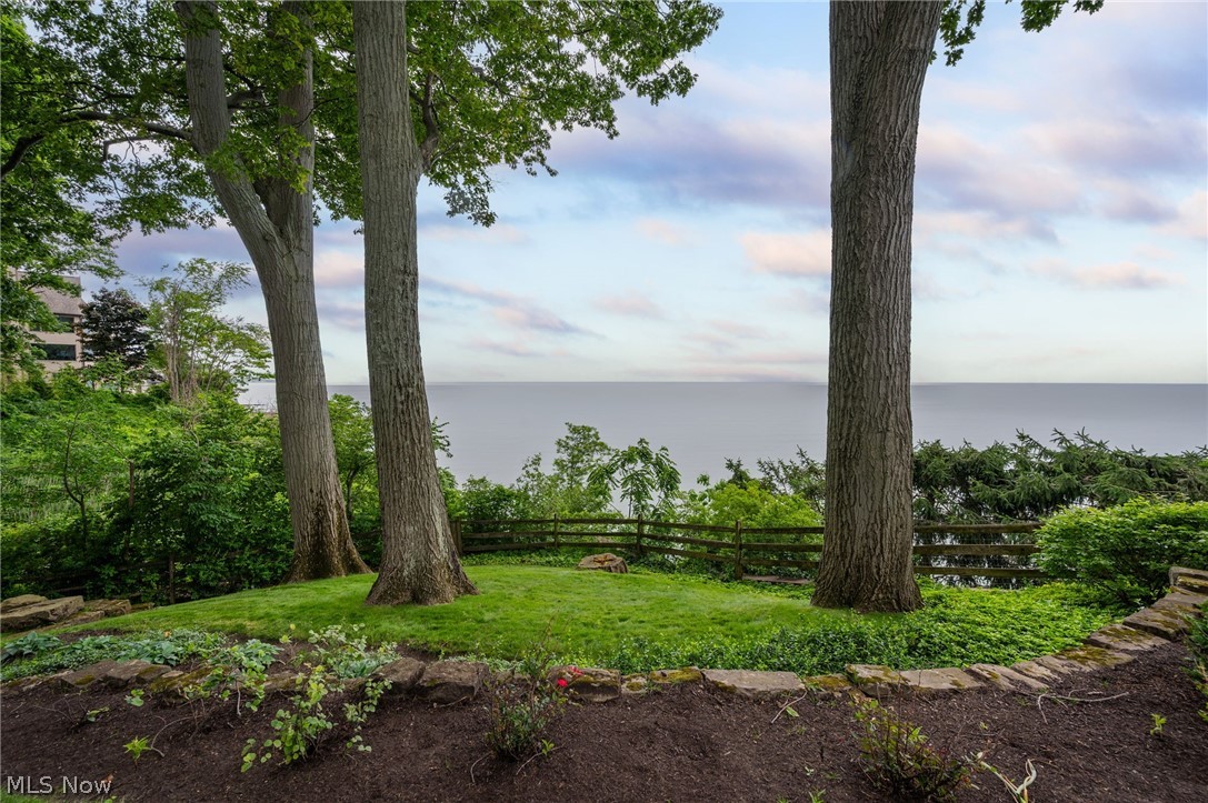 22916 Lake Road Bay Village OH 44140