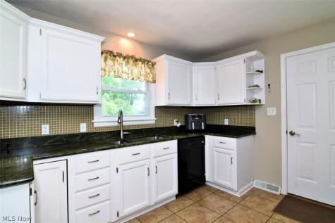 1031 Cessna Drive Macedonia OH 44056
