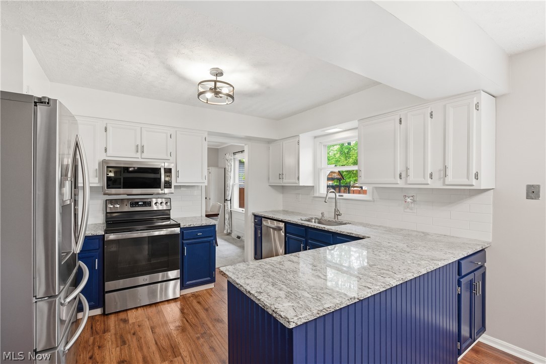 4083 Lydgate Drive North Olmsted OH 44070