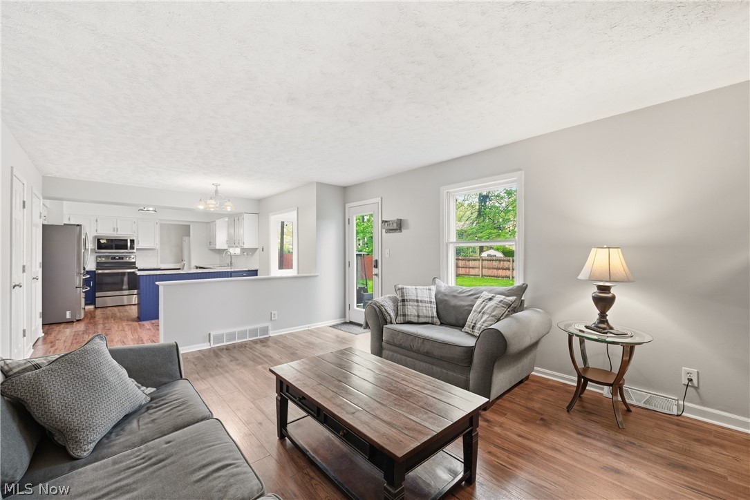 4083 Lydgate Drive North Olmsted OH 44070