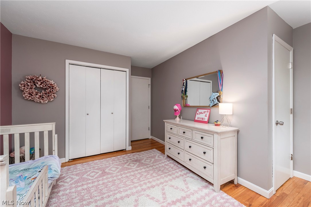4083 Lydgate Drive North Olmsted OH 44070