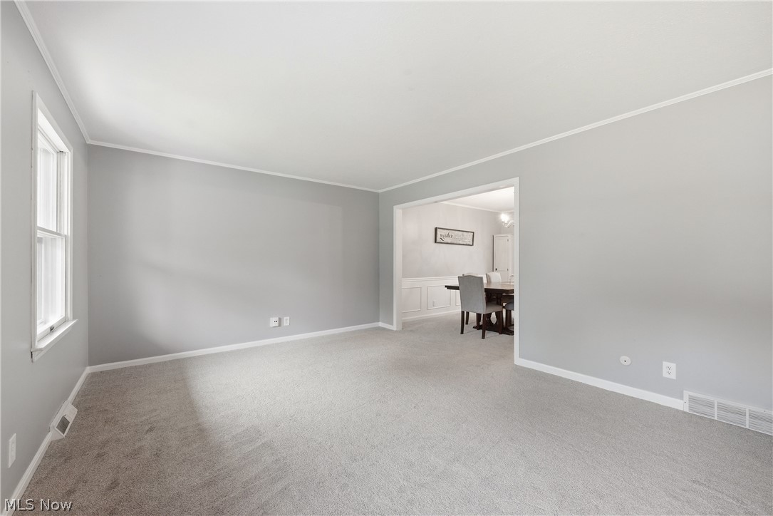 4083 Lydgate Drive North Olmsted OH 44070