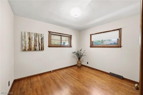 30401 Harrison Street Willowick OH 44095