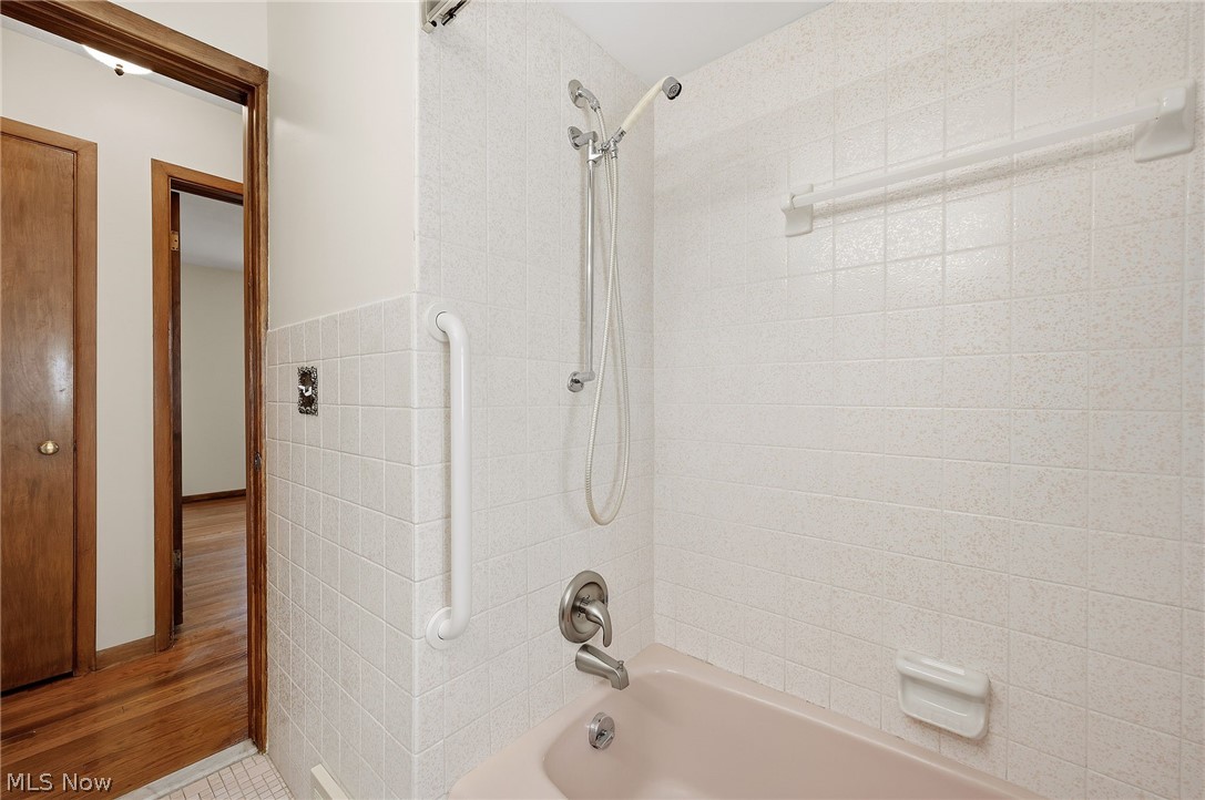 30401 Harrison Street Willowick OH 44095