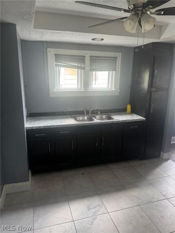 3525 E 110th Street Cleveland OH 44105