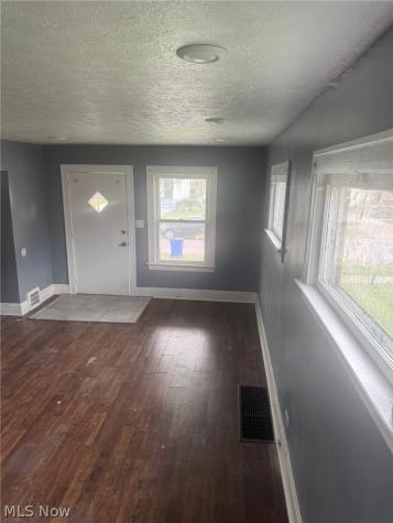 3525 E 110th Street Cleveland OH 44105