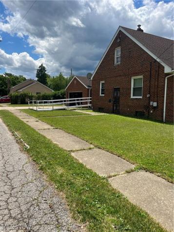 5171 Miller Avenue Maple Heights OH 44137