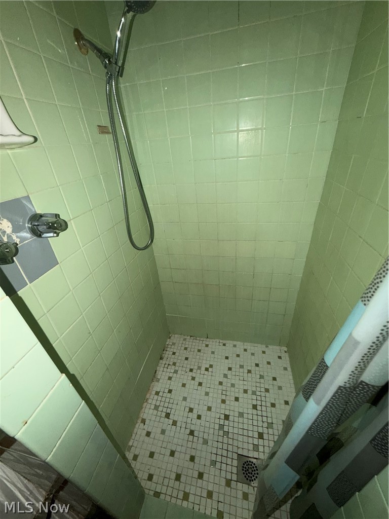 5171 Miller Avenue Maple Heights OH 44137