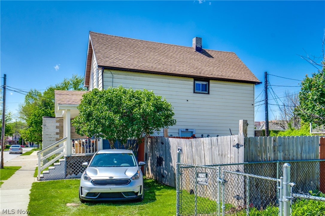 7800 Guthrie Avenue Cleveland OH 44102