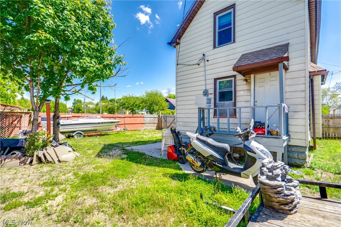 7800 Guthrie Avenue Cleveland OH 44102