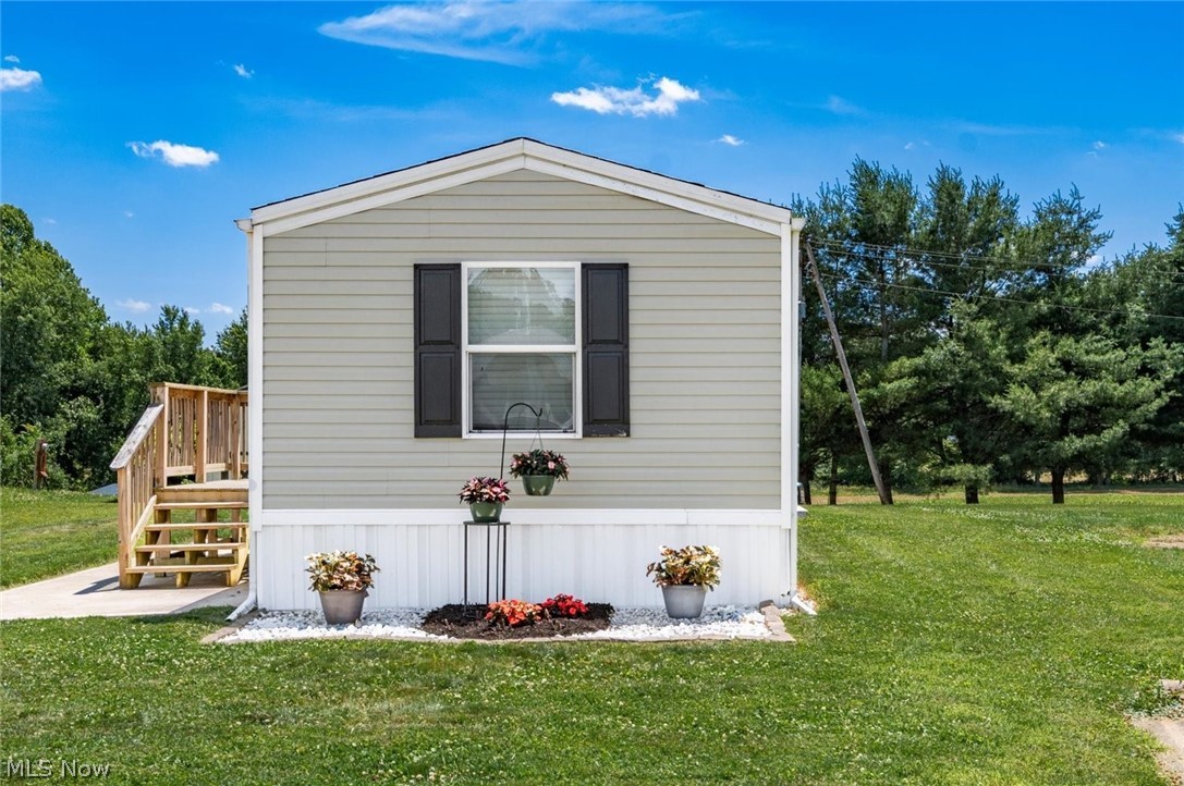 2200 Lot #10 S. River Road Zanesville OH 43701