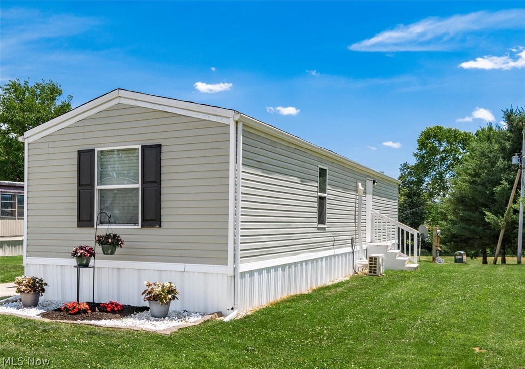 2200 Lot #10 S. River Road Zanesville OH 43701