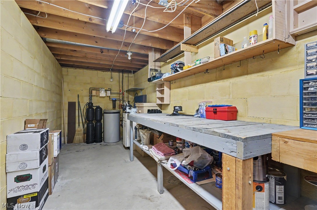 3061 Palmarie Drive Poland OH 44514
