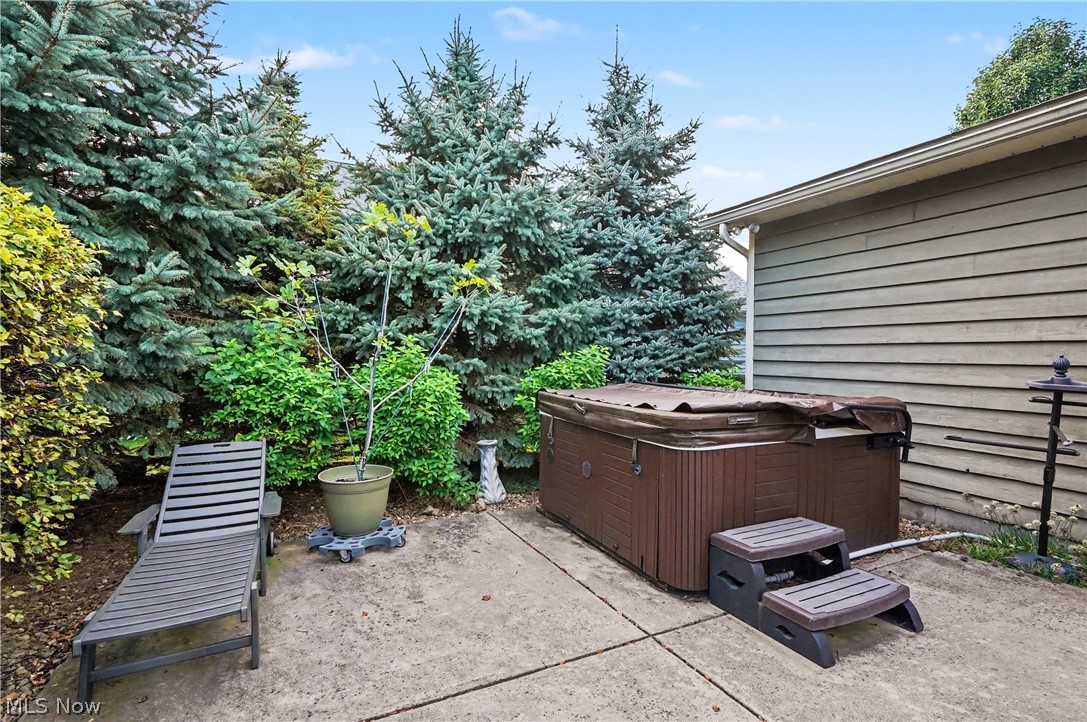 3061 Palmarie Drive Poland OH 44514