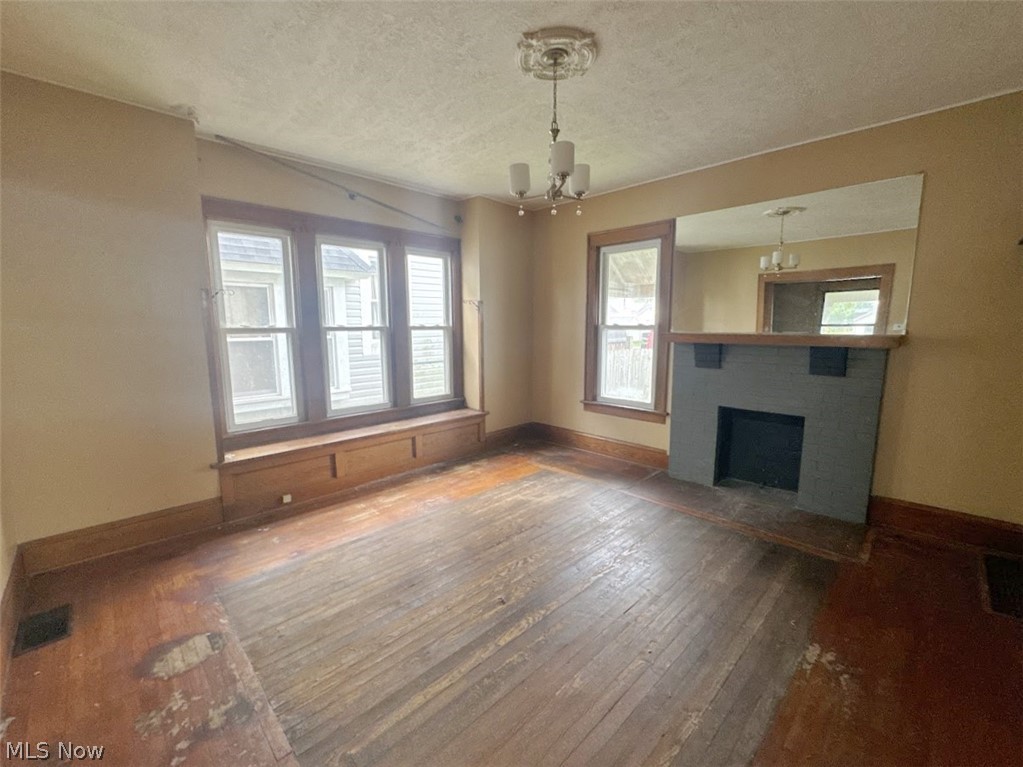 323 S 9th Street Coshocton OH 43812