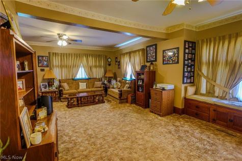 5541 Ravenna Avenue Louisville OH 44641