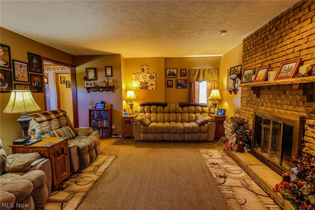 5541 Ravenna Avenue Louisville OH 44641
