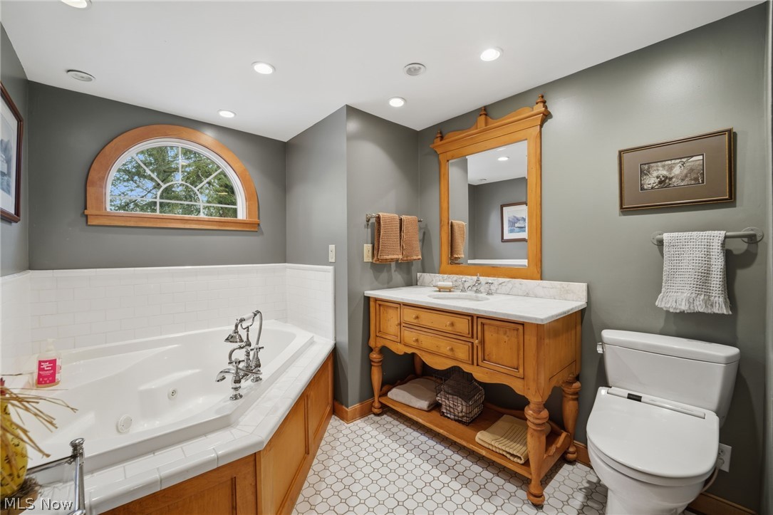 11679 Bell Road Newbury OH 44065
