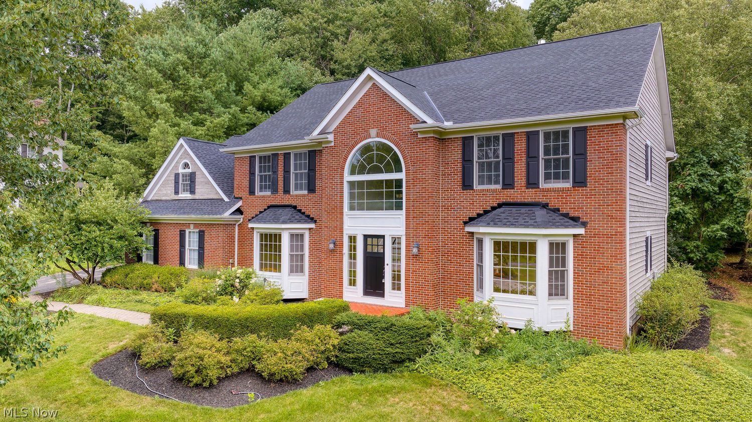 17461 Lakesedge Trail Chagrin Falls OH 44023