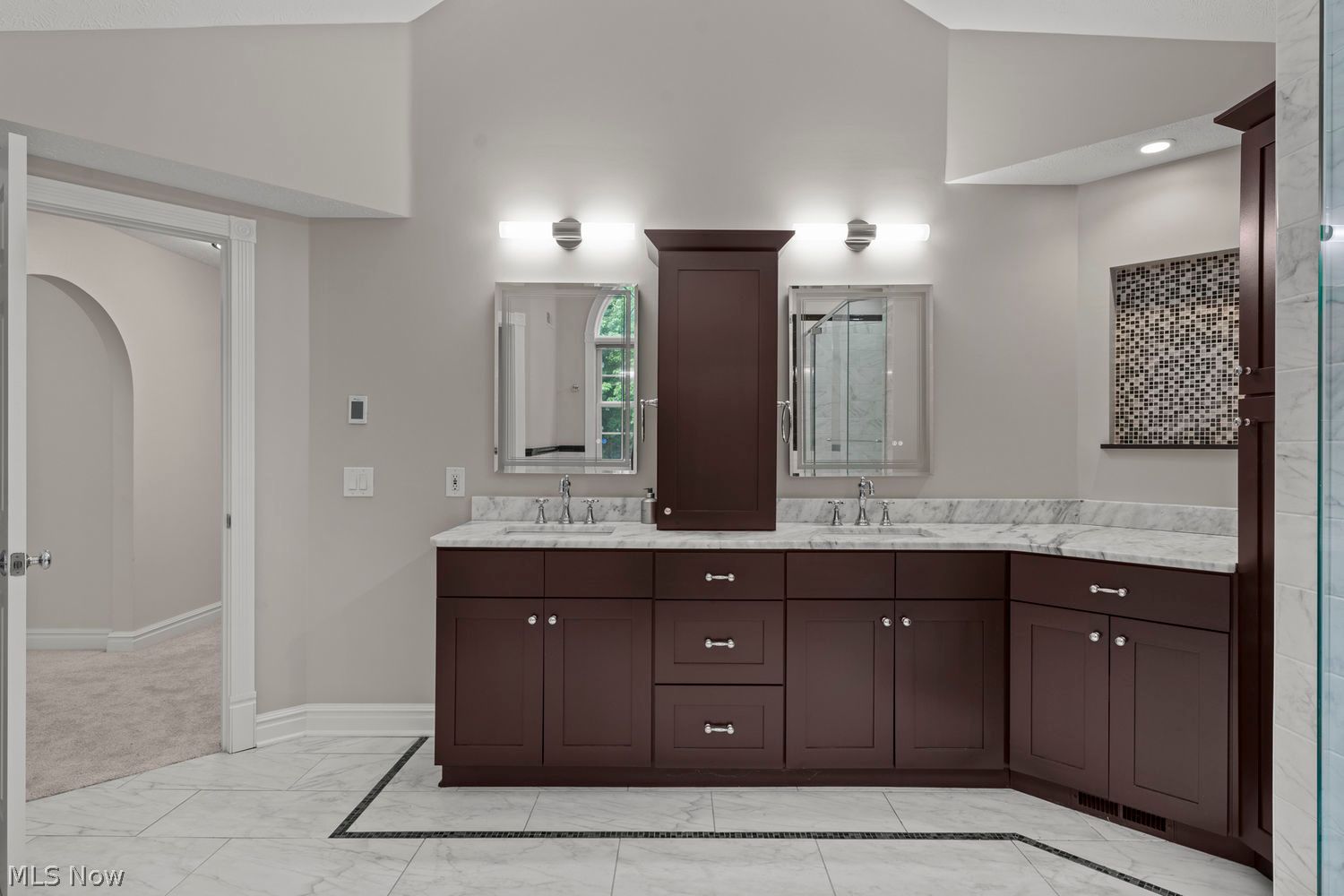 17461 Lakesedge Trail Chagrin Falls OH 44023