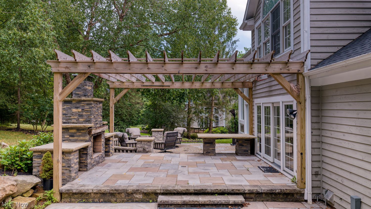 17461 Lakesedge Trail Chagrin Falls OH 44023
