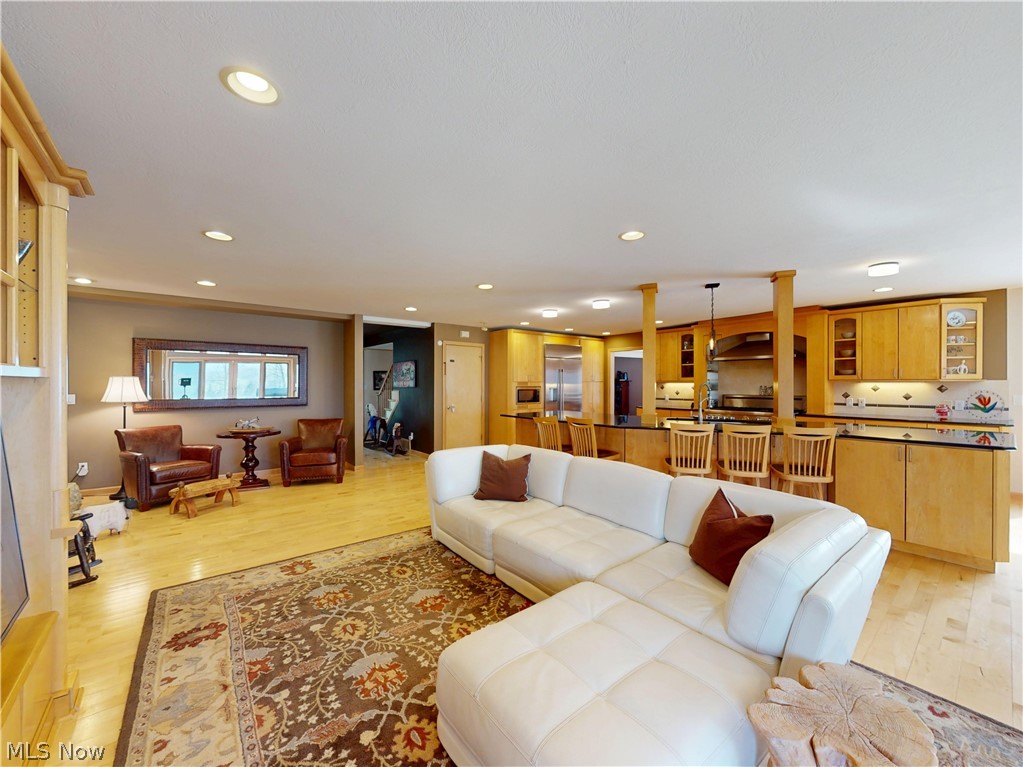 7885 Pear Tree Drive Chesterland OH 44026