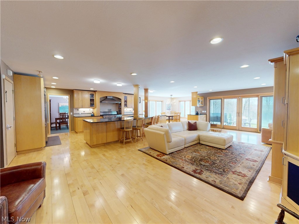 7885 Pear Tree Drive Chesterland OH 44026