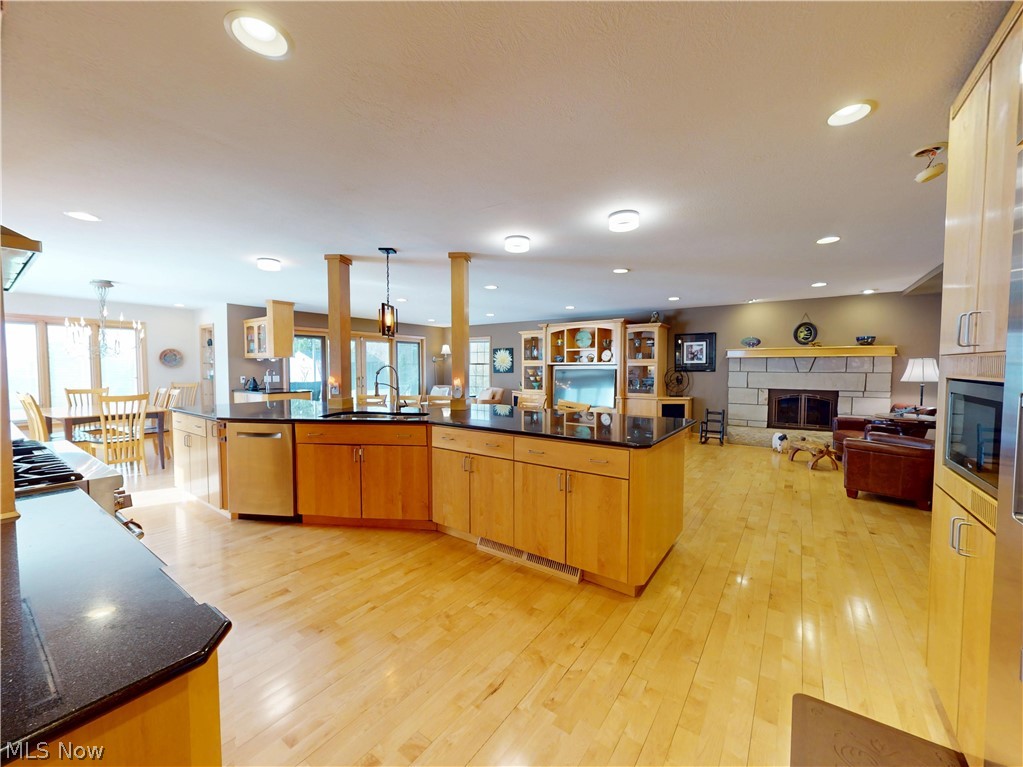 7885 Pear Tree Drive Chesterland OH 44026