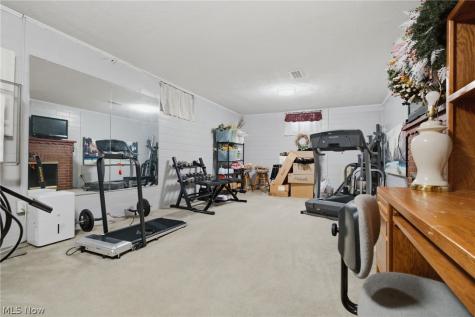 2131 Mount Vernon Boulevard NW Canton OH 44709