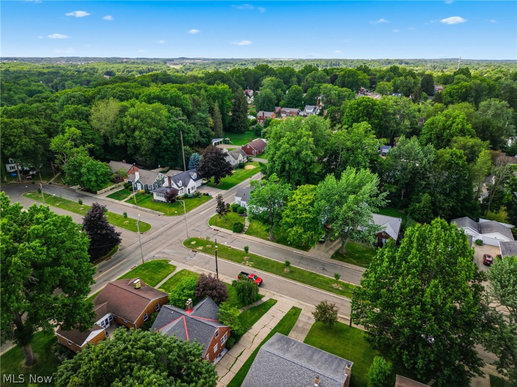 2131 Mount Vernon Boulevard NW Canton OH 44709