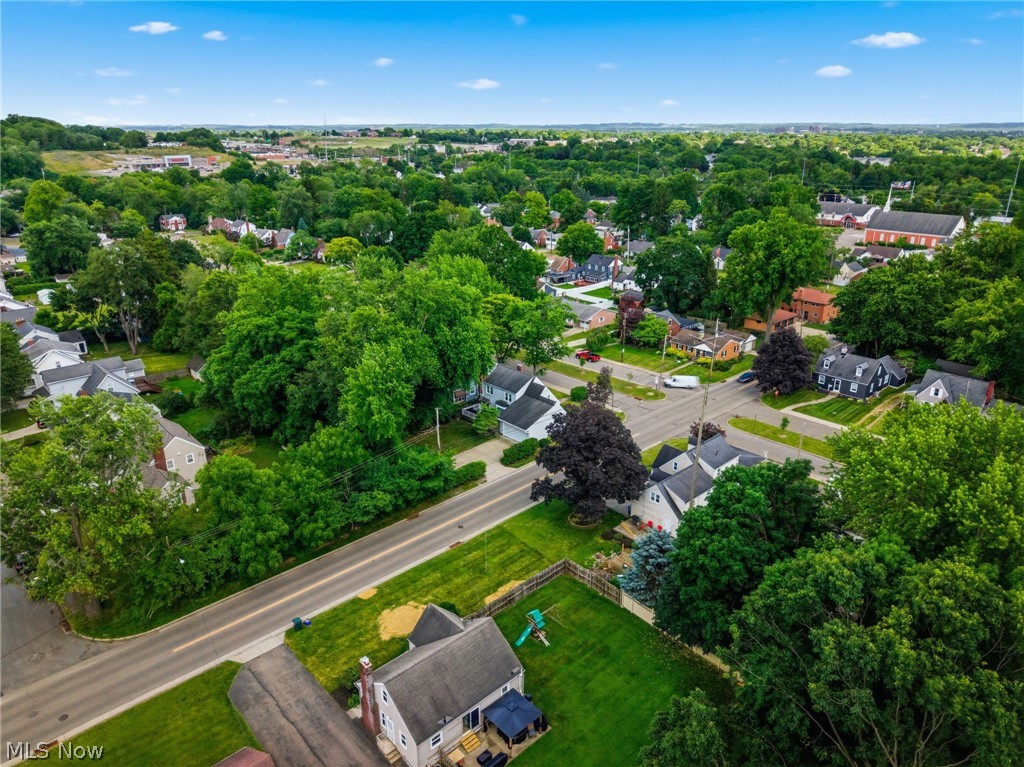 2131 Mount Vernon Boulevard NW Canton OH 44709
