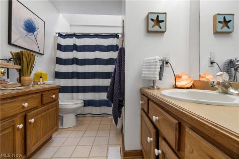 6373 Harbor Drive NW Canton OH 44718