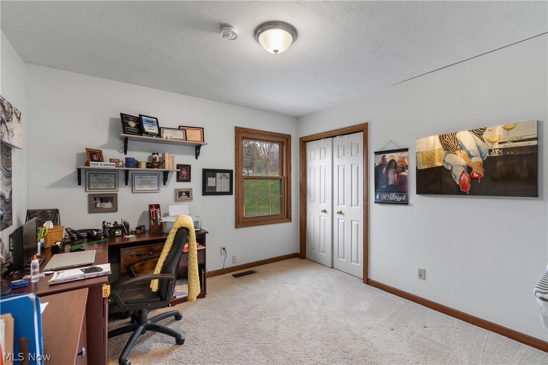 6373 Harbor Drive NW Canton OH 44718