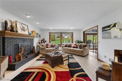 6373 Harbor Drive NW Canton OH 44718