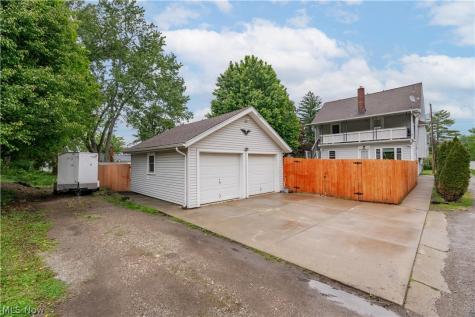 2417 S Arch Avenue Alliance OH 44601