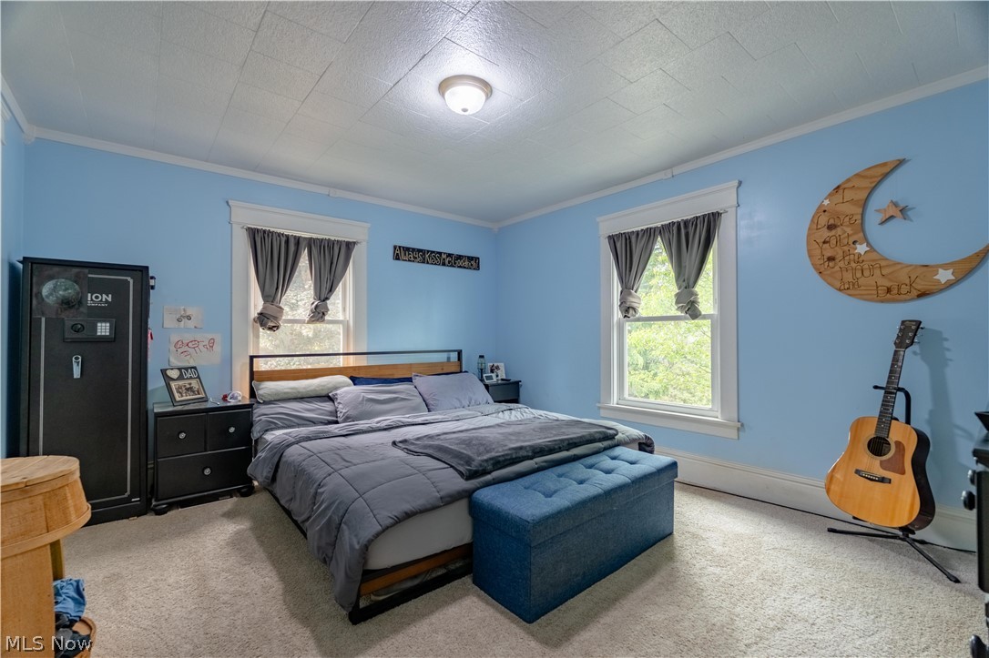 2417 S Arch Avenue Alliance OH 44601