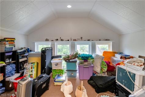 2417 S Arch Avenue Alliance OH 44601