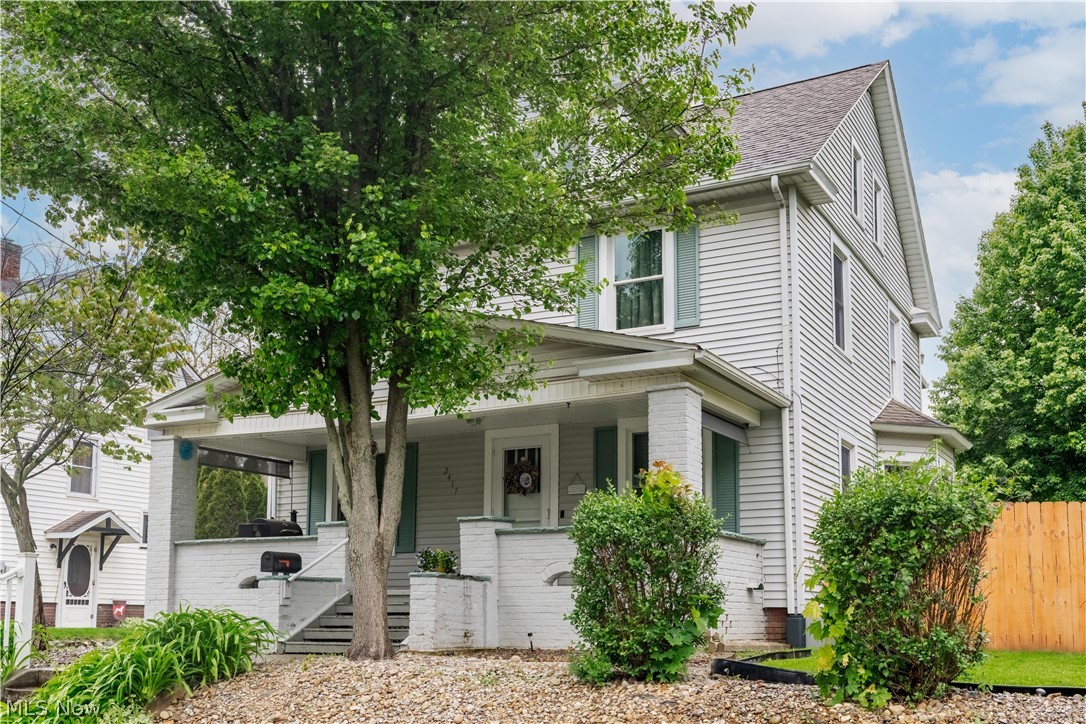 2417 S Arch Avenue Alliance OH 44601