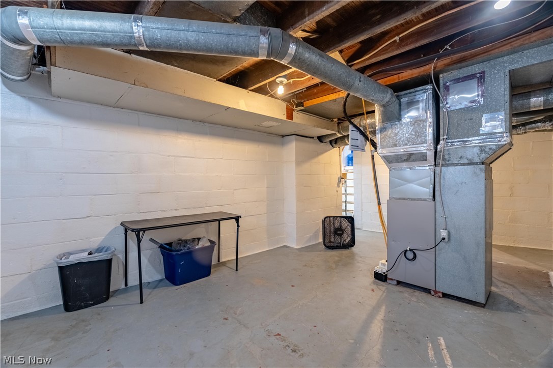 2417 S Arch Avenue Alliance OH 44601