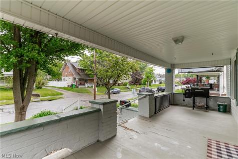 2417 S Arch Avenue Alliance OH 44601