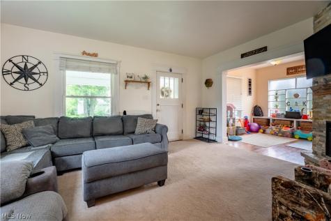 2417 S Arch Avenue Alliance OH 44601