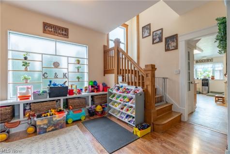 2417 S Arch Avenue Alliance OH 44601