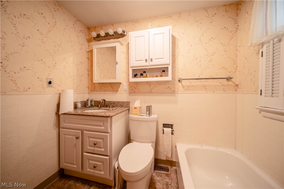 117 Smucker Street Orrville OH 44667