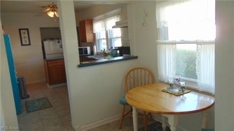 34090 Roberts Road Eastlake OH 44095